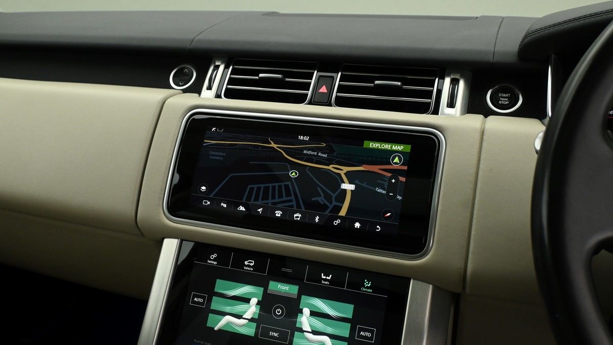Land Rover Range Rover Image 11