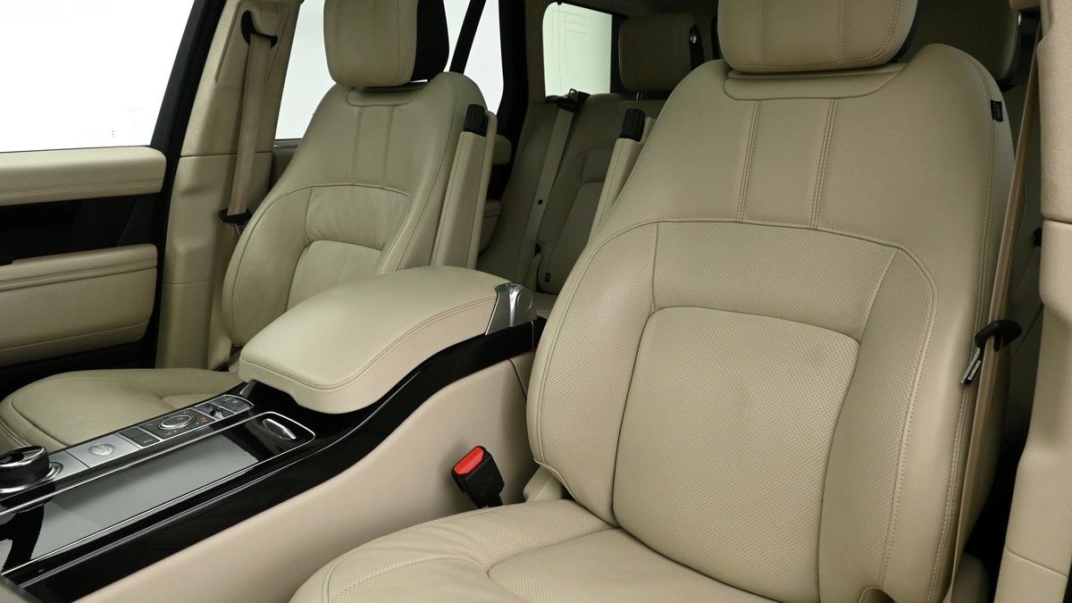Land Rover Range Rover Image 4