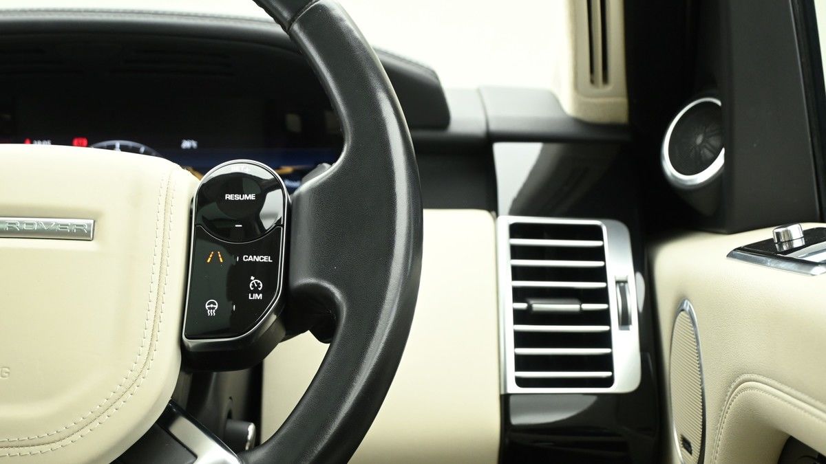 Land Rover Range Rover Image 16