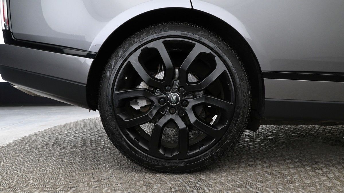 Land Rover Range Rover Image 9