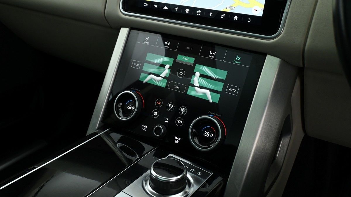 Land Rover Range Rover Image 12