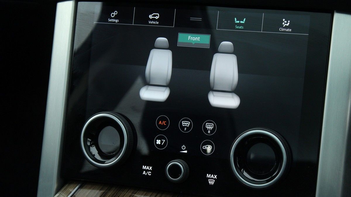 Land Rover Range Rover Image 12