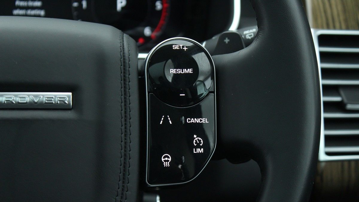 Land Rover Range Rover Image 16