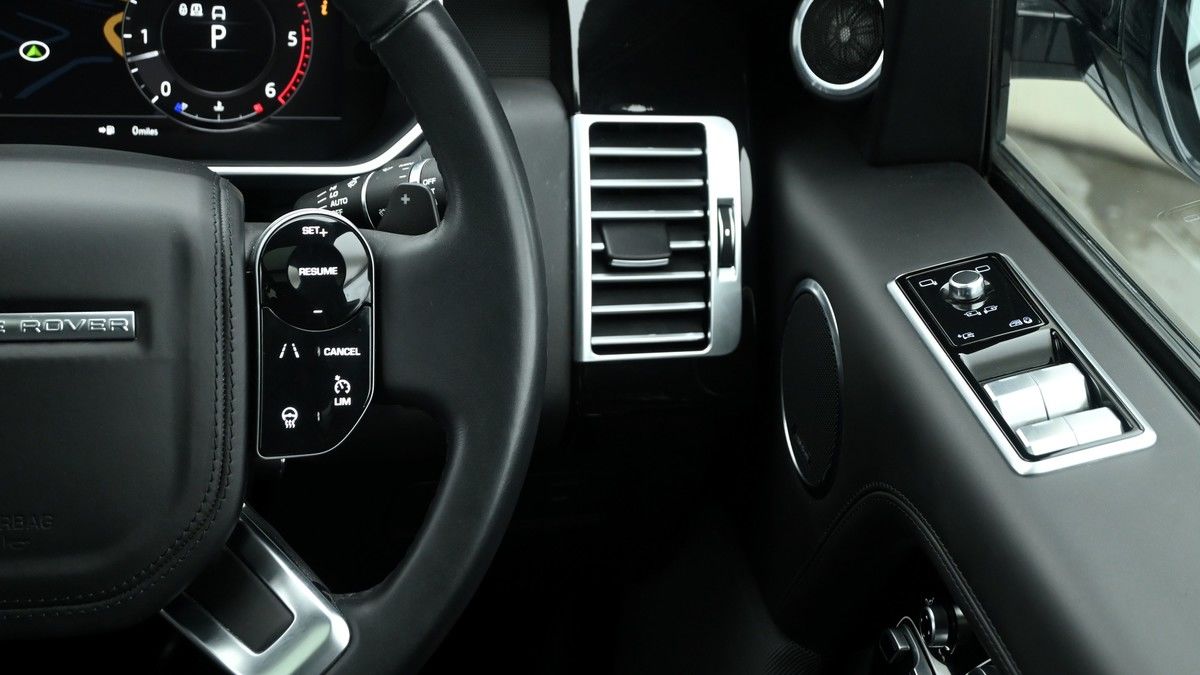 Land Rover Range Rover Image 16