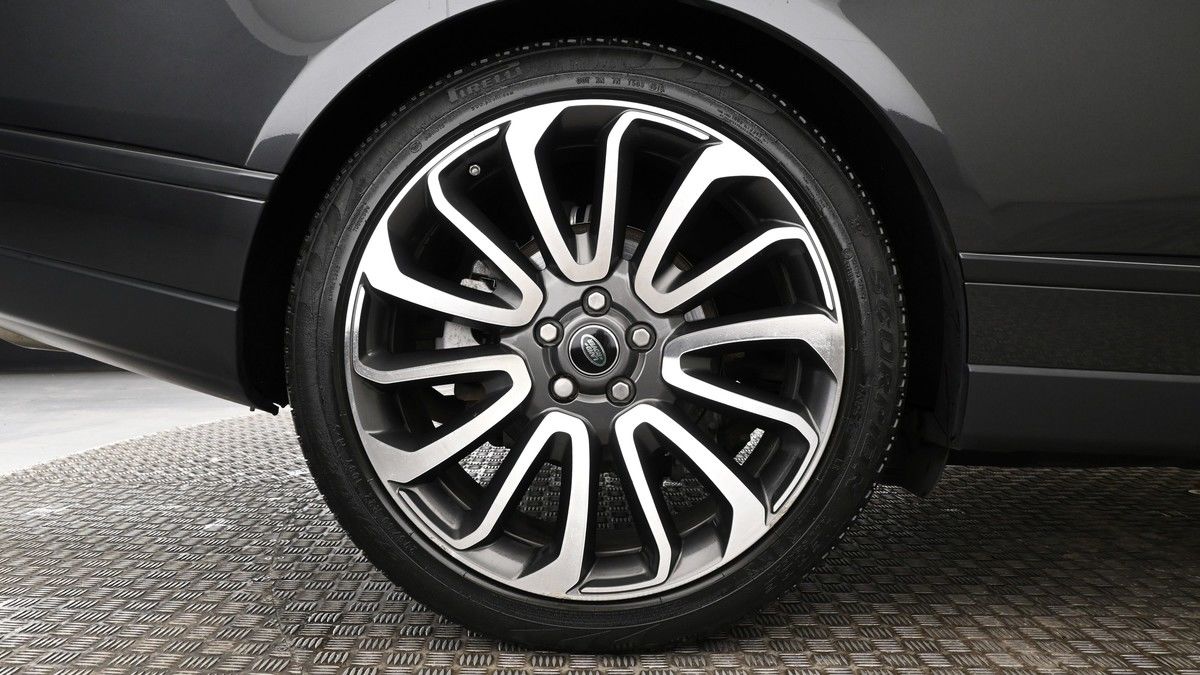 Land Rover Range Rover Image 9