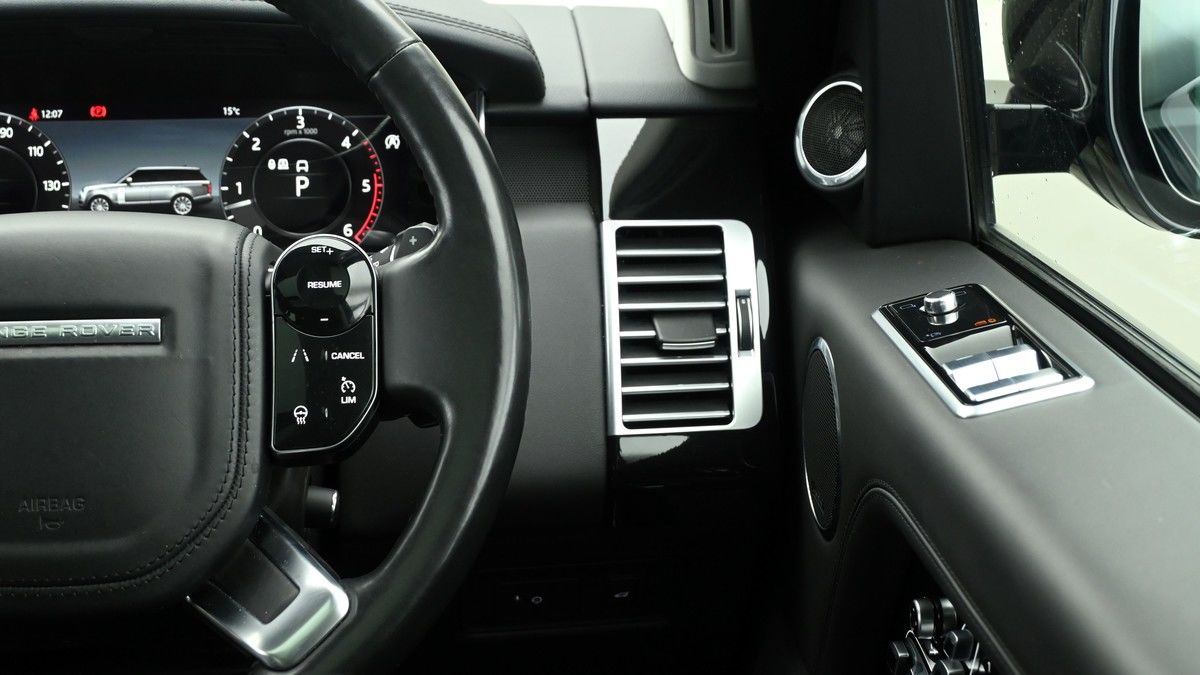 Land Rover Range Rover Image 16