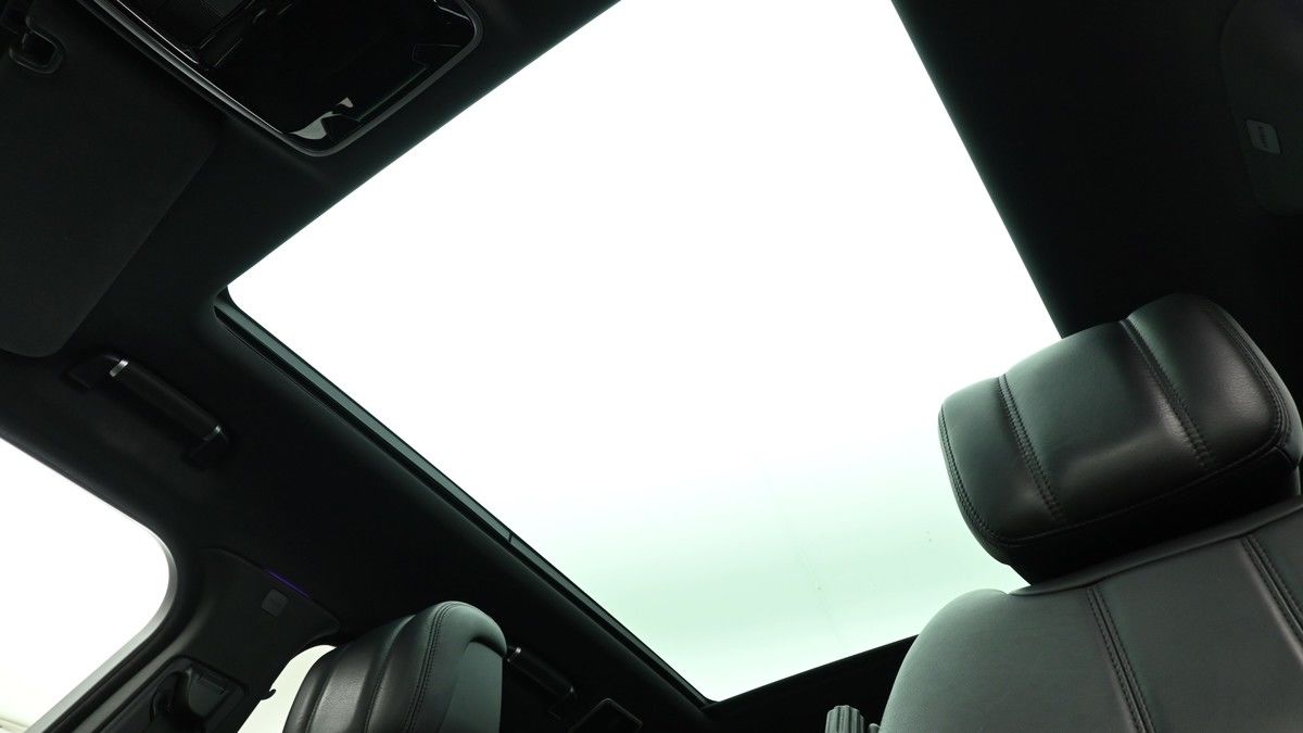 Land Rover Range Rover Image 2