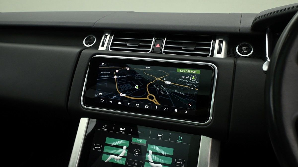 Land Rover Range Rover Image 11