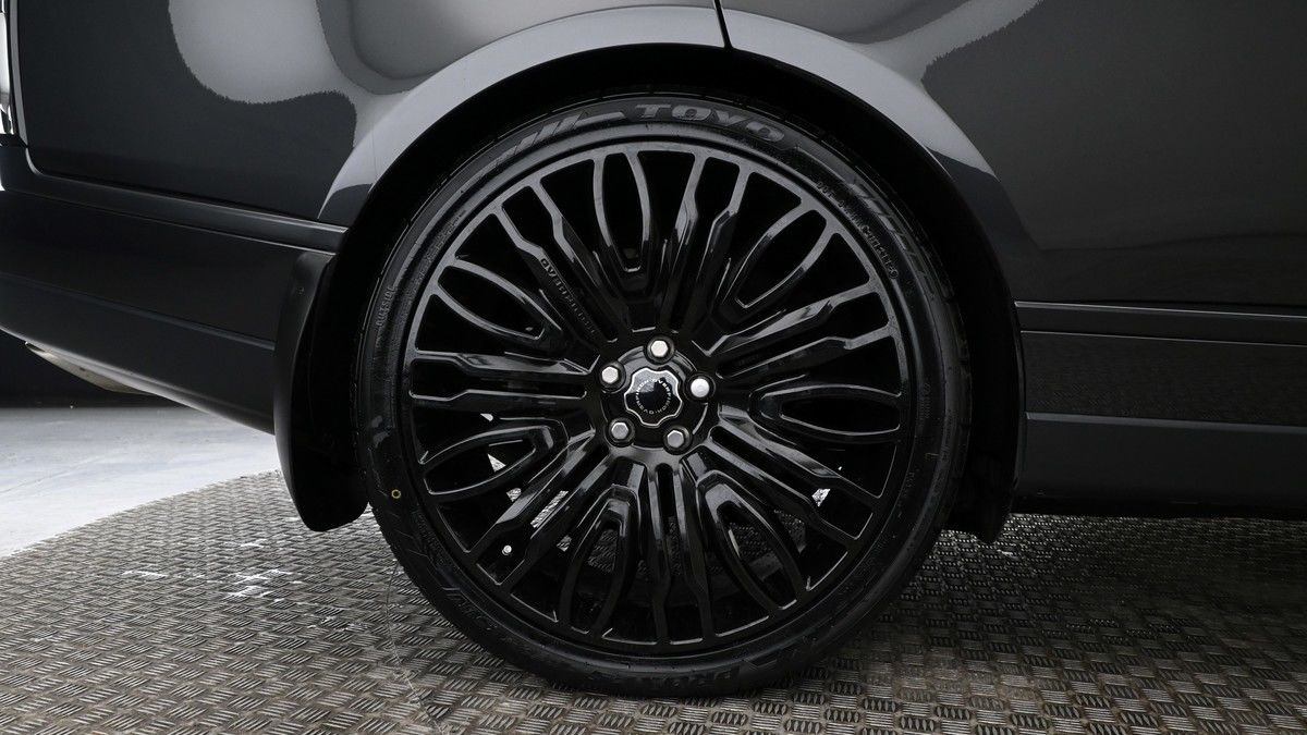 Land Rover Range Rover Image 9