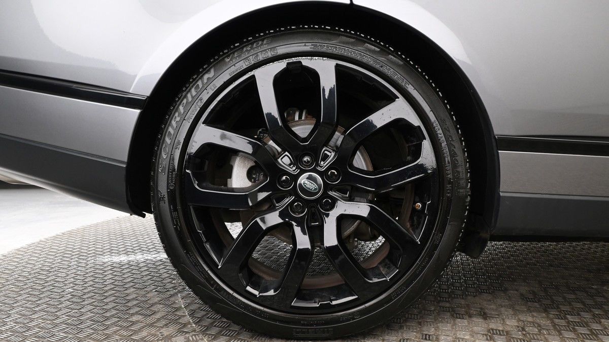Land Rover Range Rover Image 9