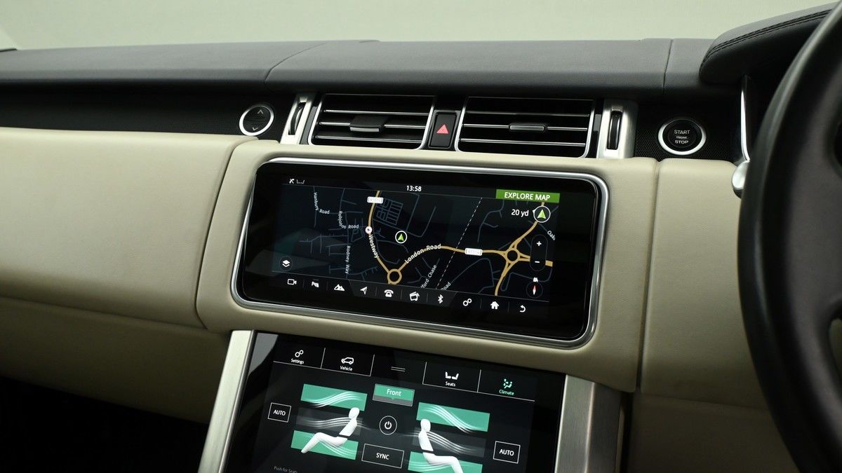 Land Rover Range Rover Image 11