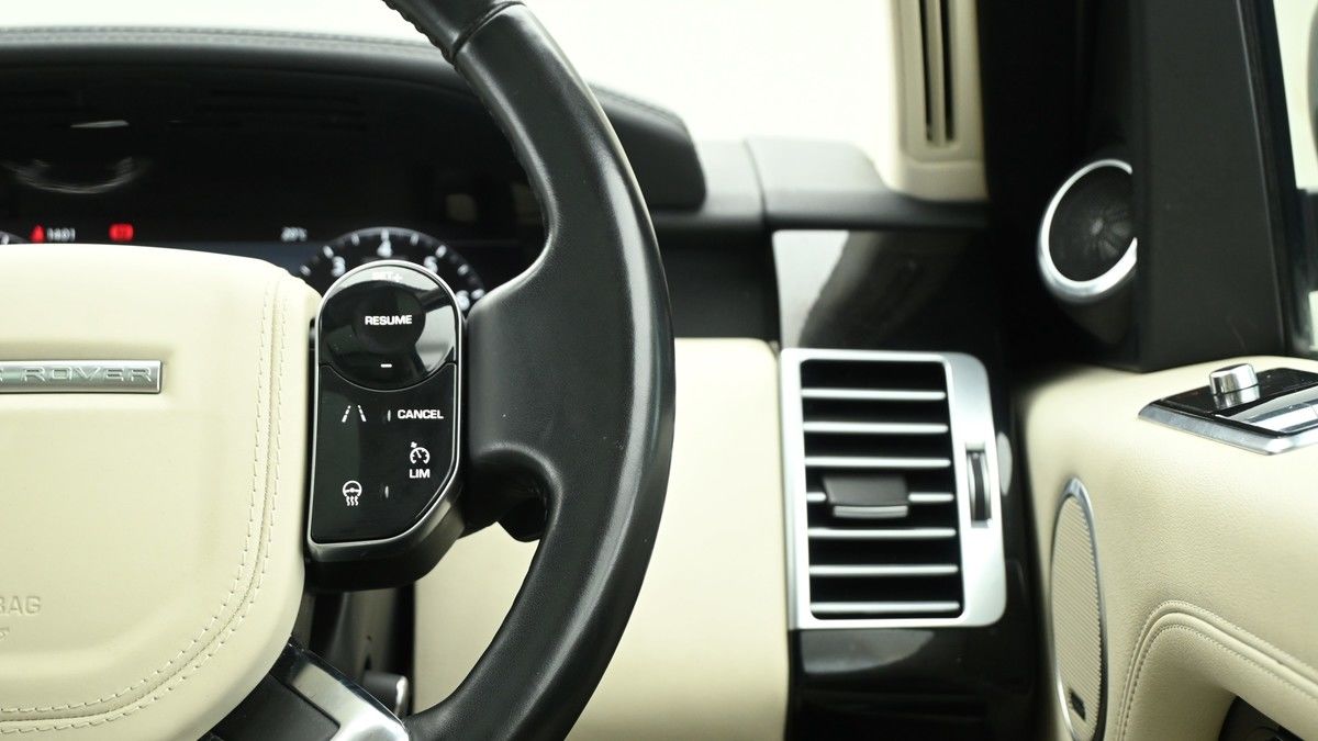 Land Rover Range Rover Image 16