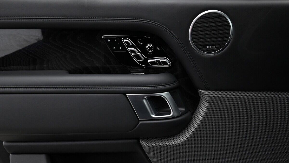 Land Rover Range Rover Image 13