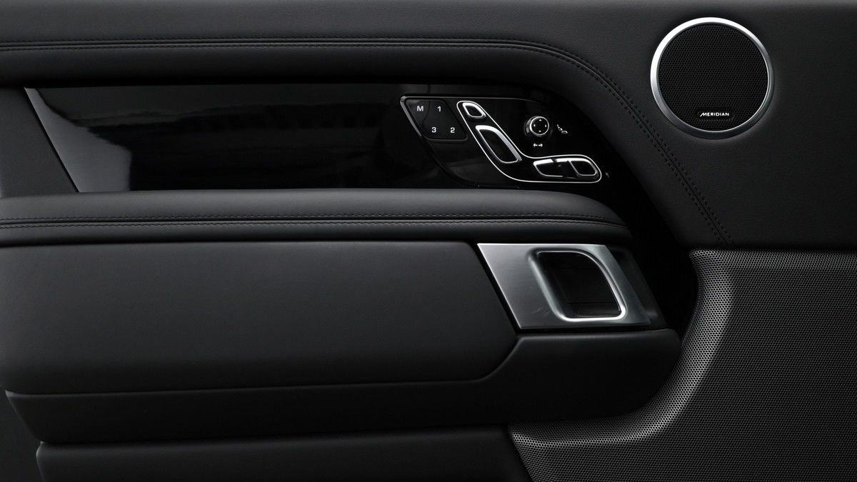 Land Rover Range Rover Image 13