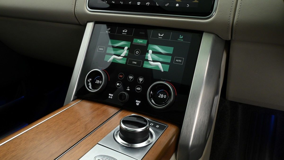 Land Rover Range Rover Image 12