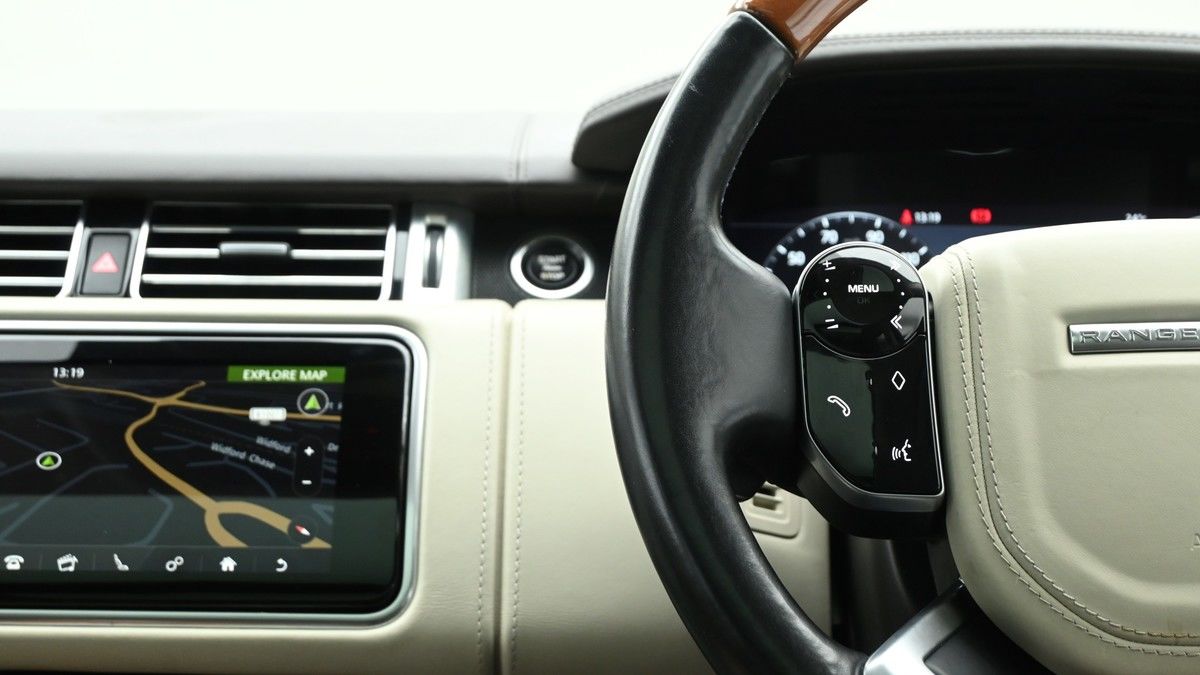 Land Rover Range Rover Image 15