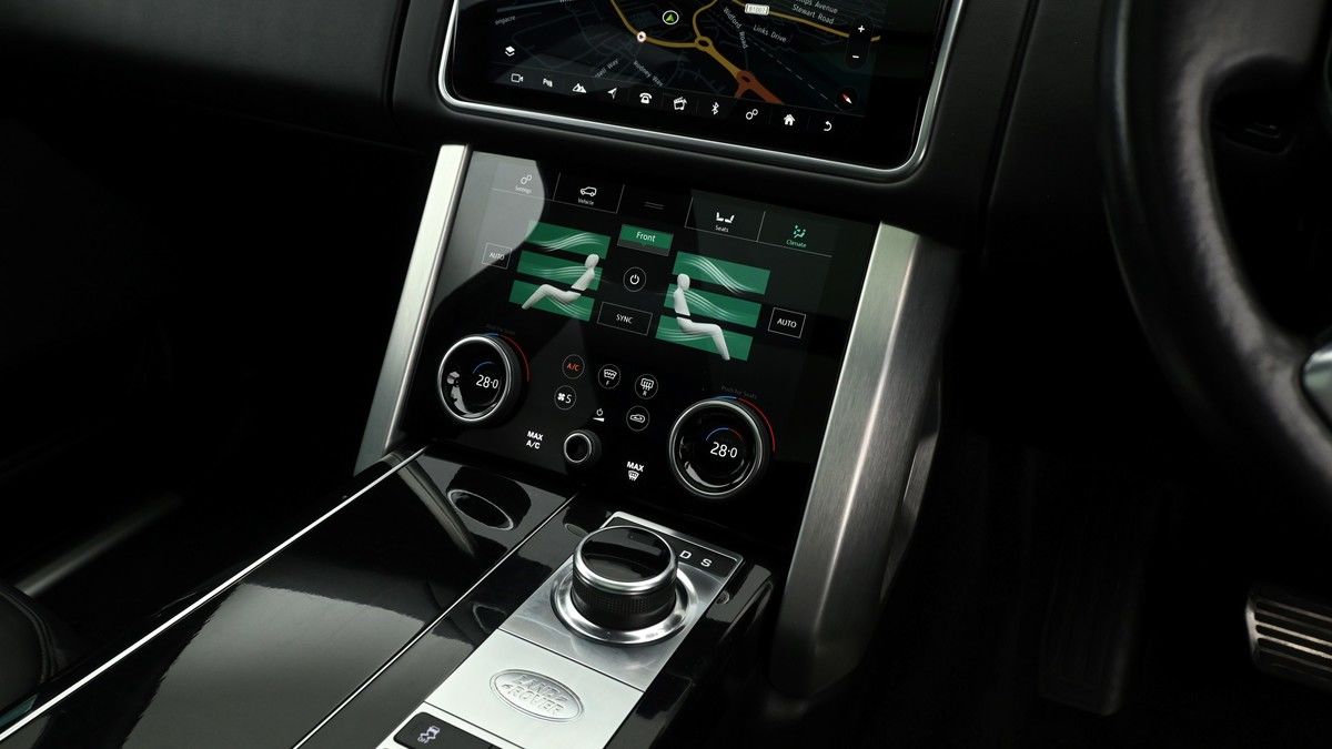 Land Rover Range Rover Image 12