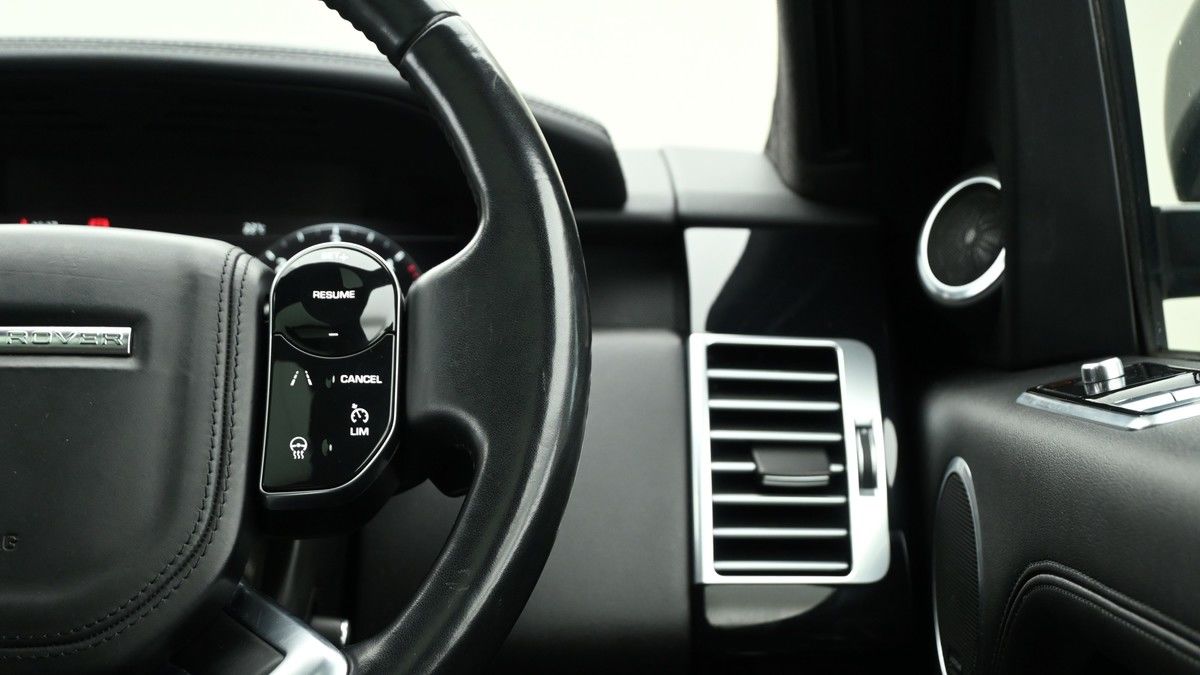 Land Rover Range Rover Image 16
