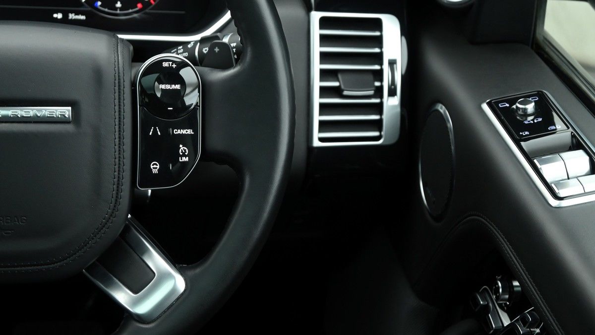 Land Rover Range Rover Image 16
