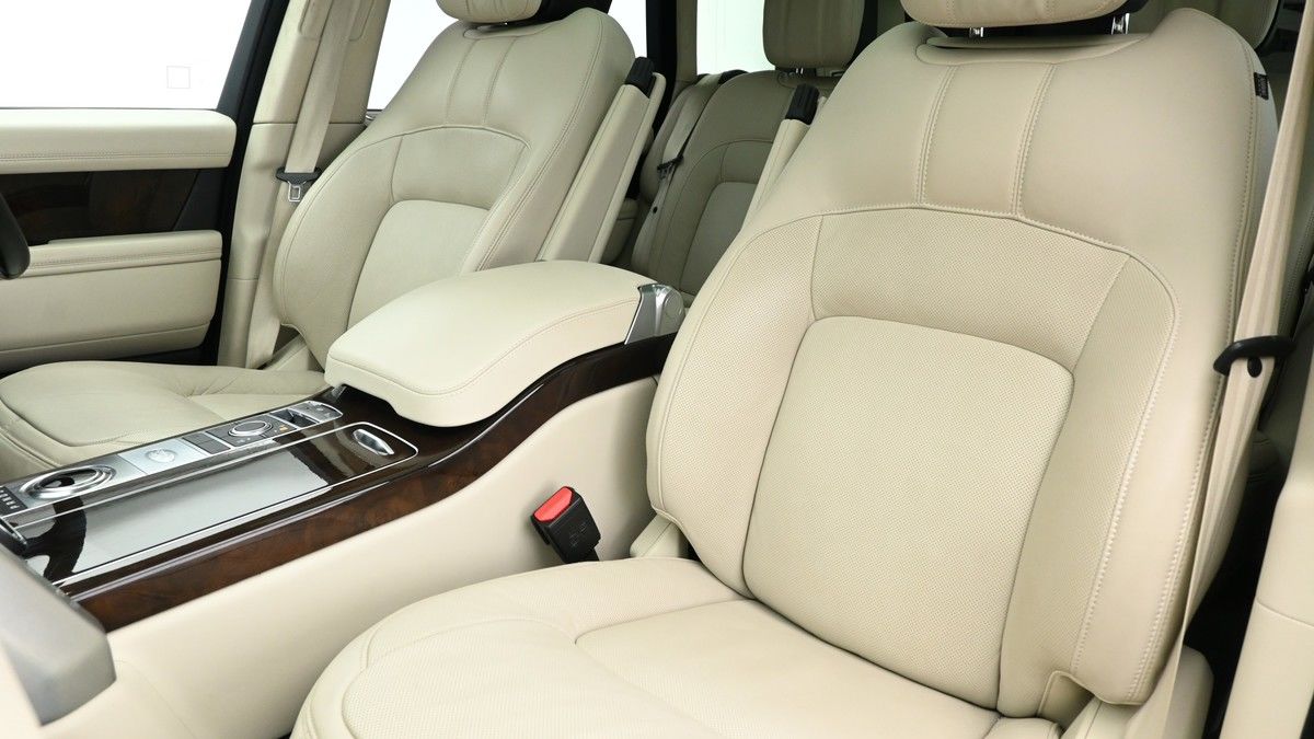 Land Rover Range Rover Image 4