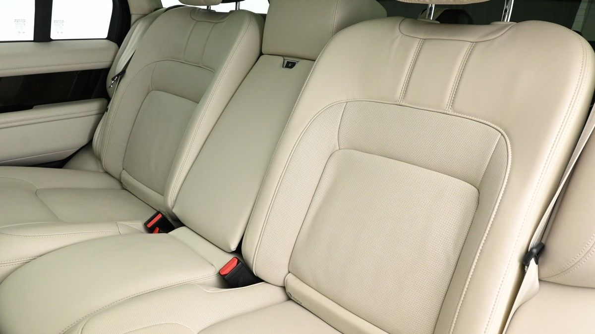 Land Rover Range Rover Image 5