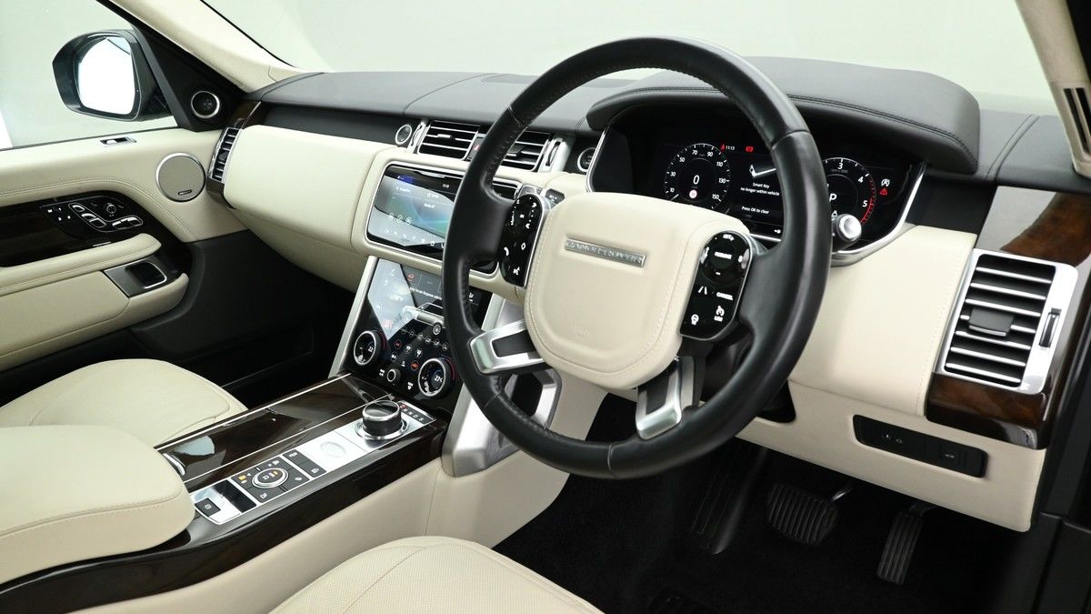 Land Rover Range Rover Image 3