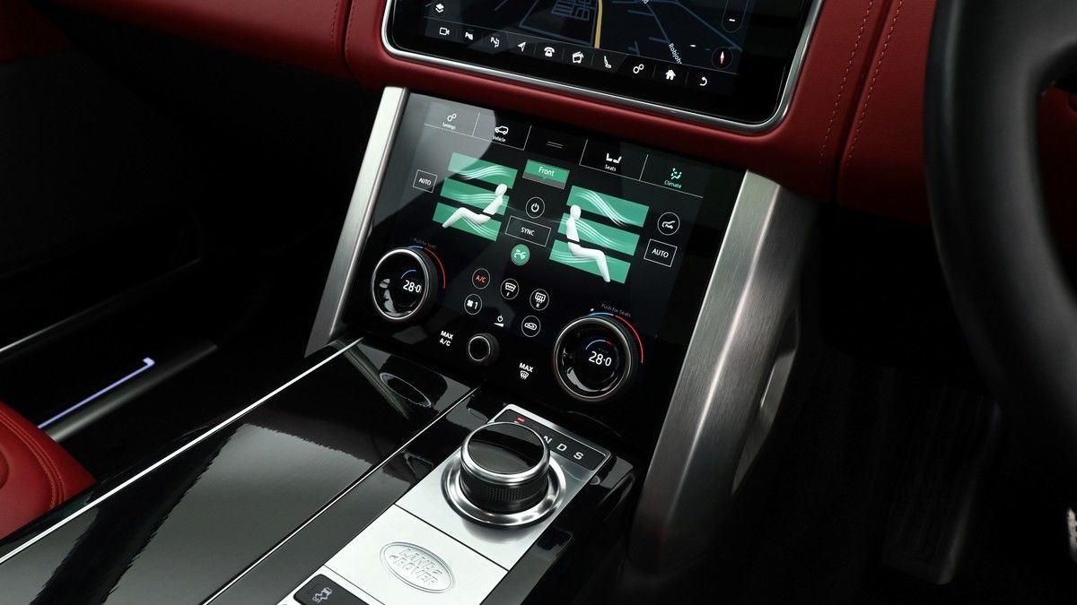 Land Rover Range Rover Image 12