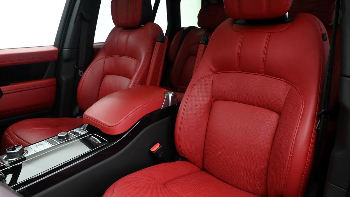 Land Rover Range Rover Image 4