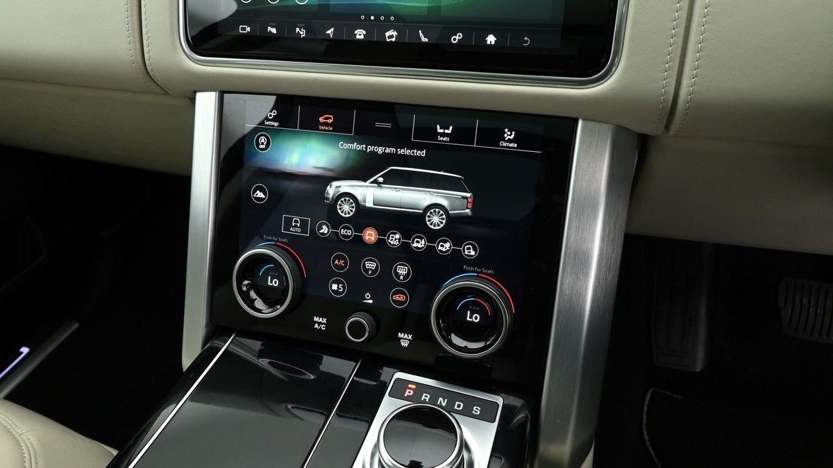 Land Rover Range Rover Image 12