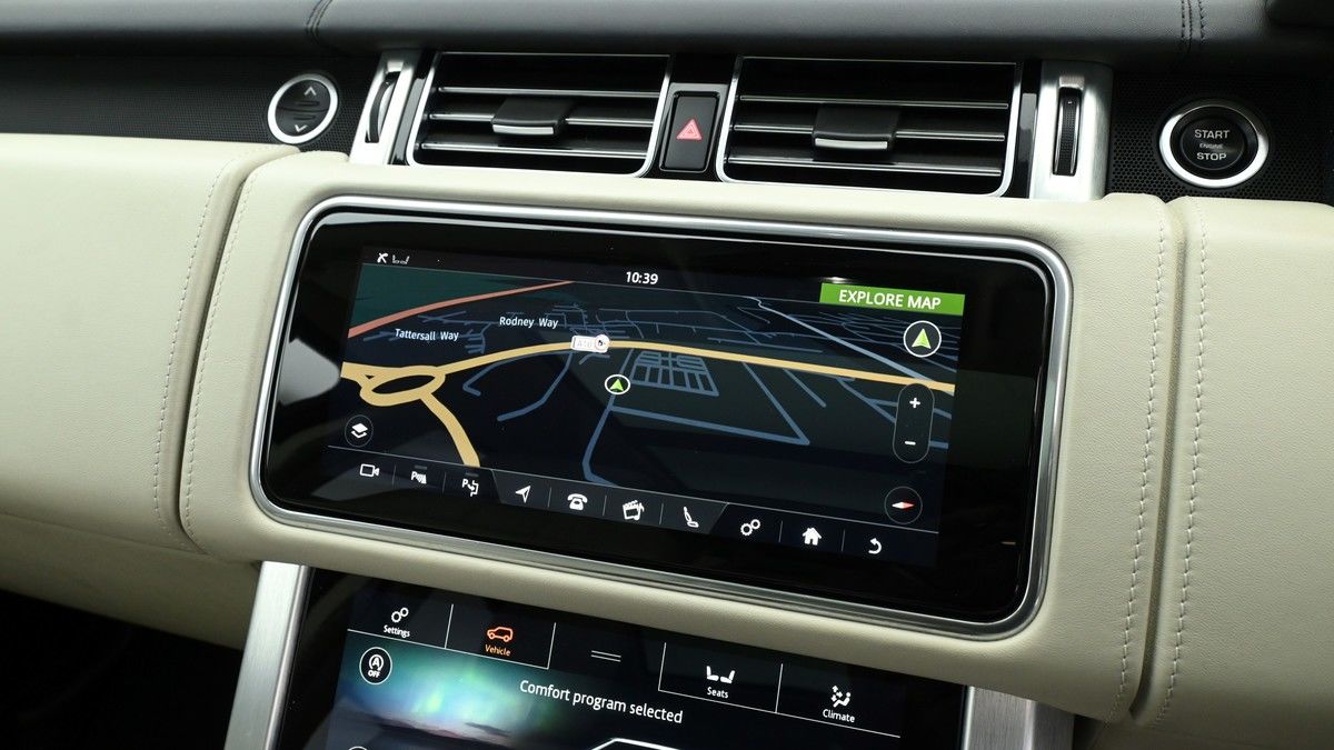 Land Rover Range Rover Image 11