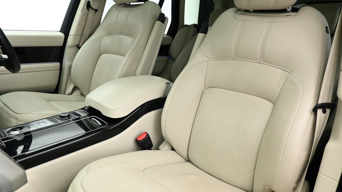 Land Rover Range Rover Image 4