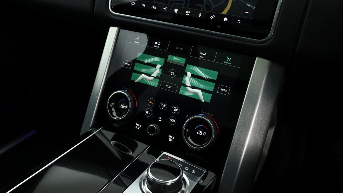Land Rover Range Rover Image 12