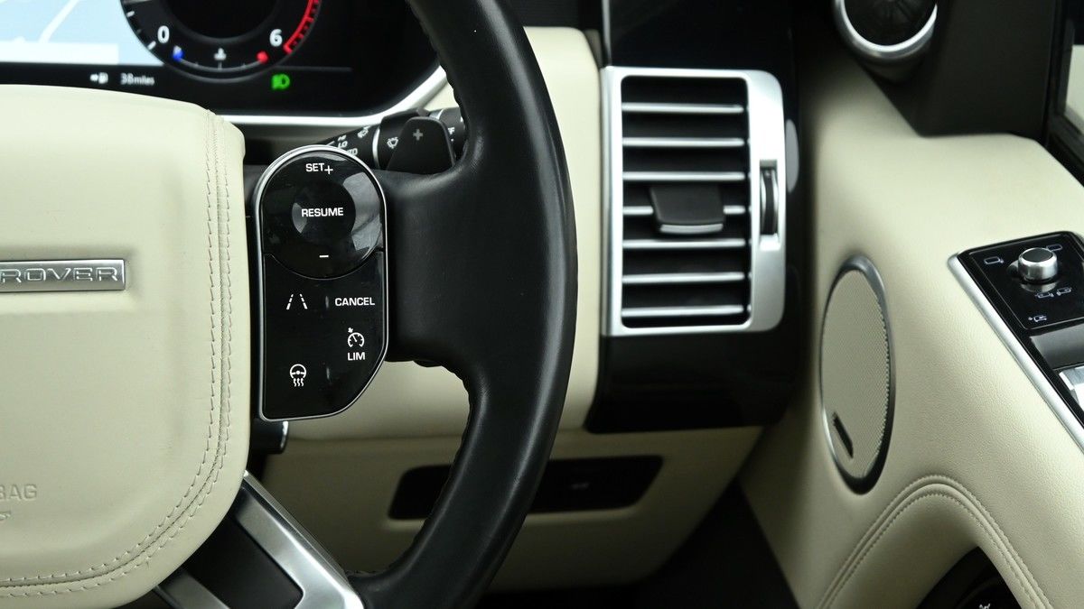 Land Rover Range Rover Image 16