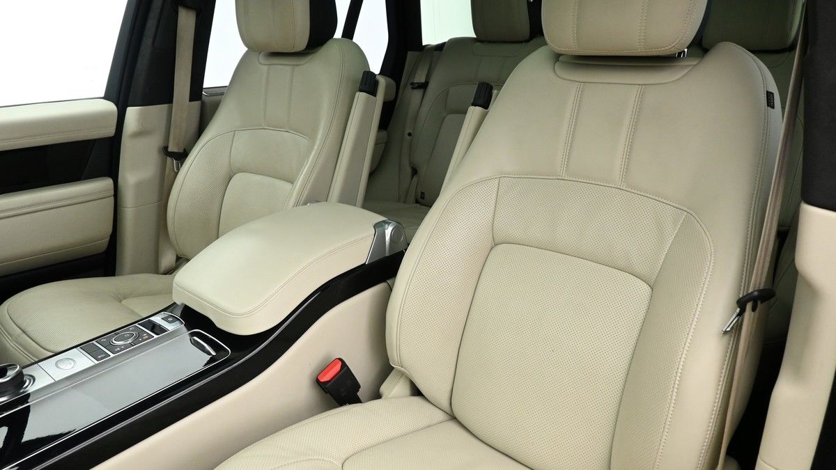 Land Rover Range Rover Image 4