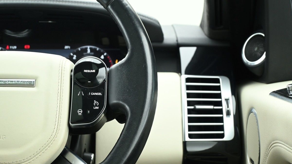 Land Rover Range Rover Image 16