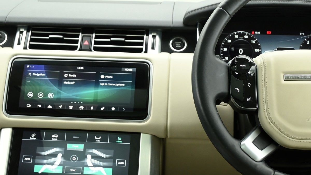 More views of Land Rover Range Rover