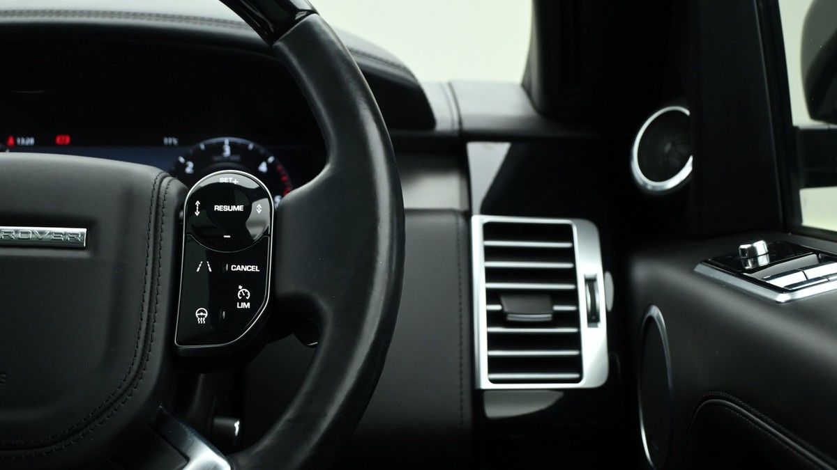 Land Rover Range Rover Image 16