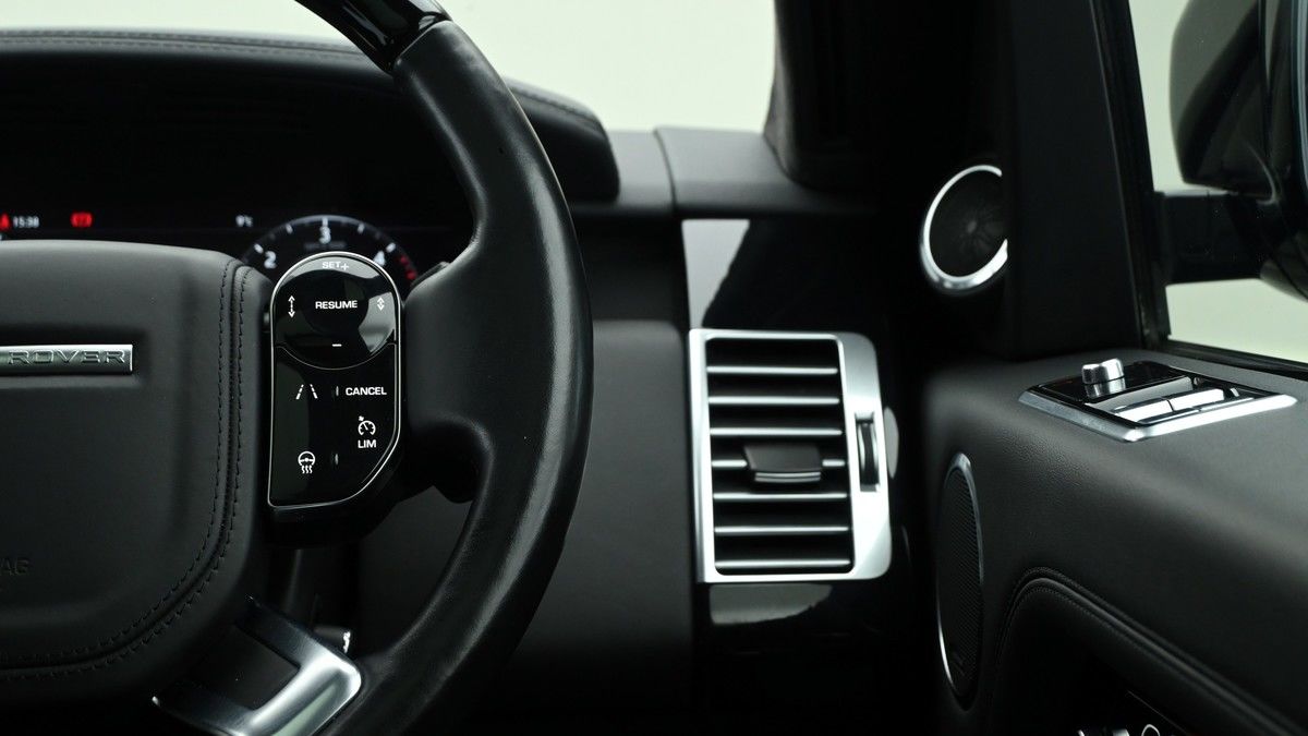 Land Rover Range Rover Image 16