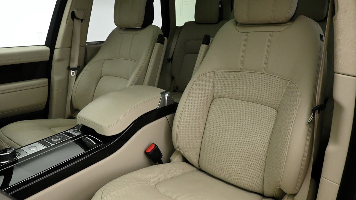 Land Rover Range Rover Image 4
