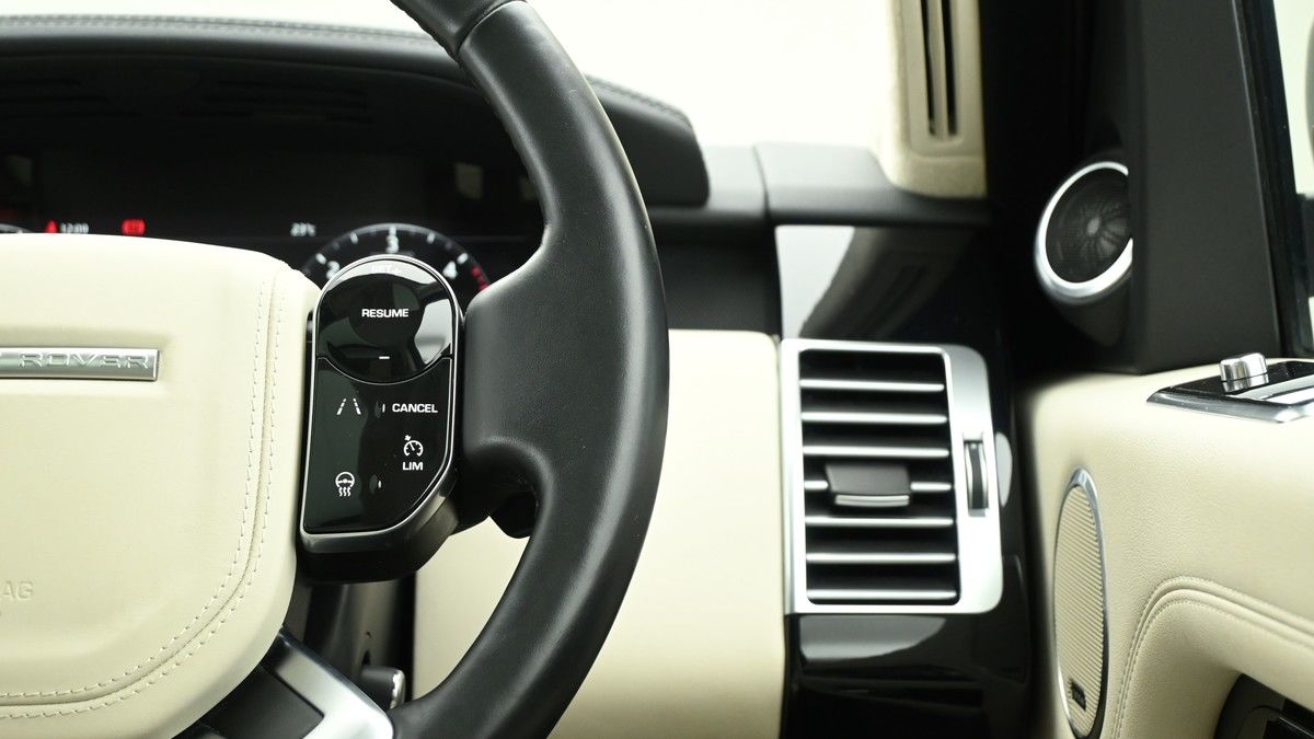 Land Rover Range Rover Image 16