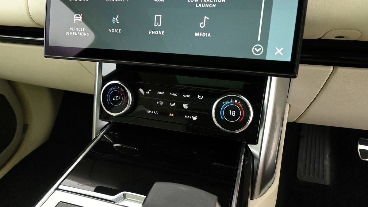 Land Rover Range Rover Image 12