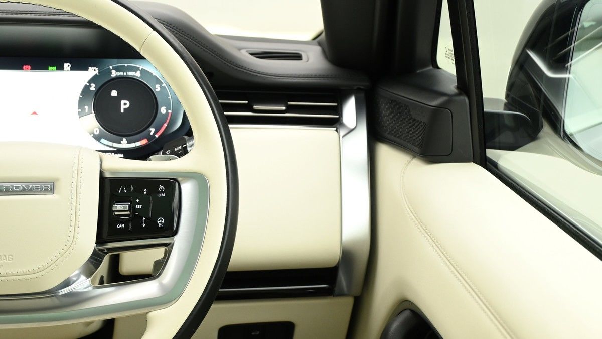 Land Rover Range Rover Image 16