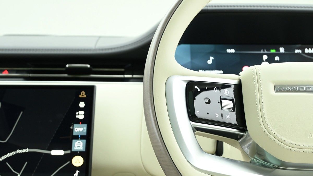 Land Rover Range Rover Image 30