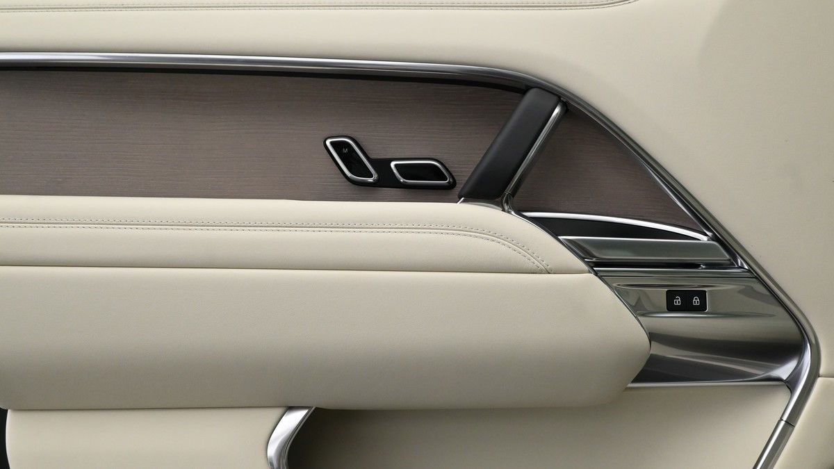 Land Rover Range Rover Image 26