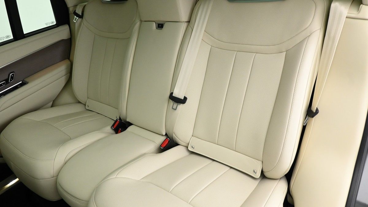 Land Rover Range Rover Image 9