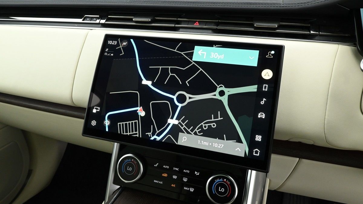 Land Rover Range Rover Image 11