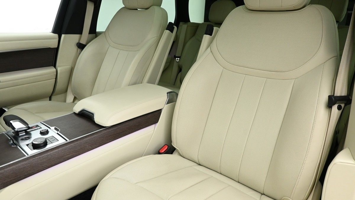 Land Rover Range Rover Image 4