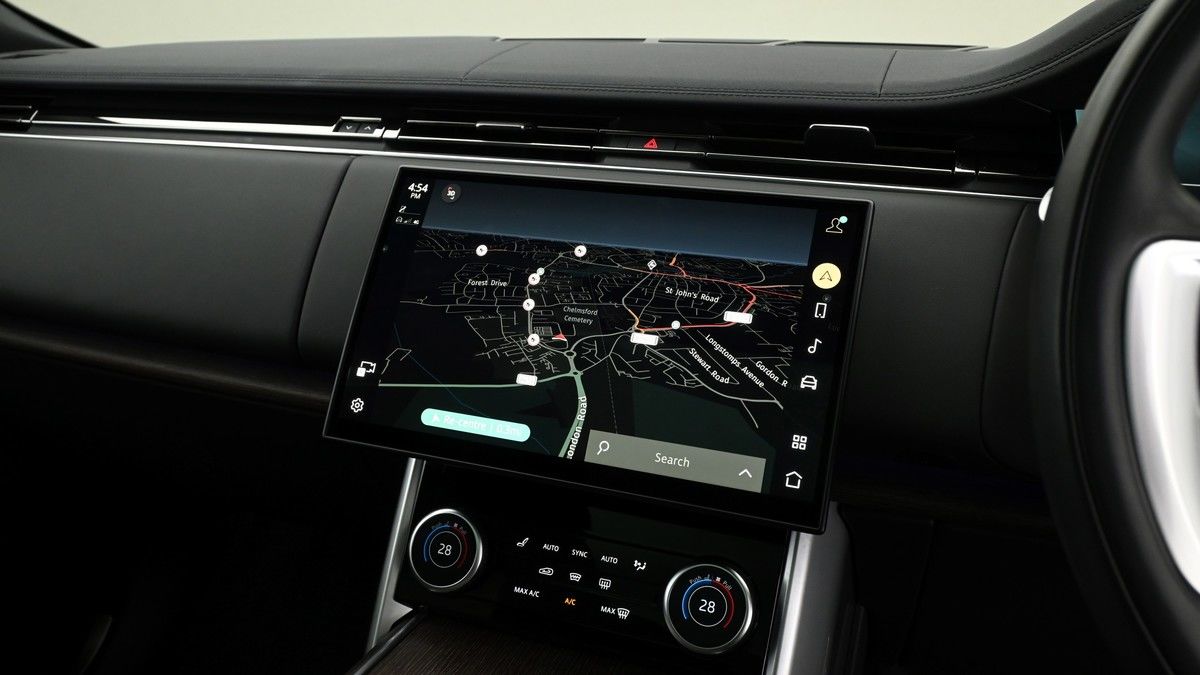 Land Rover Range Rover Image 11