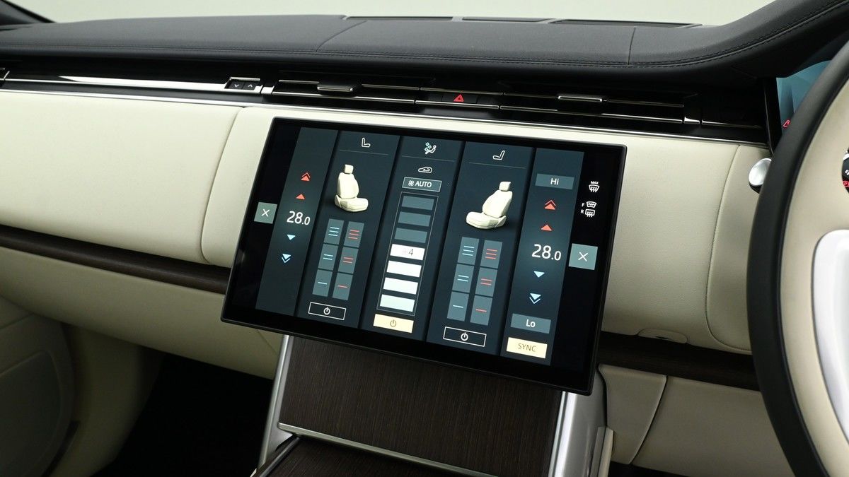 Land Rover Range Rover Image 12