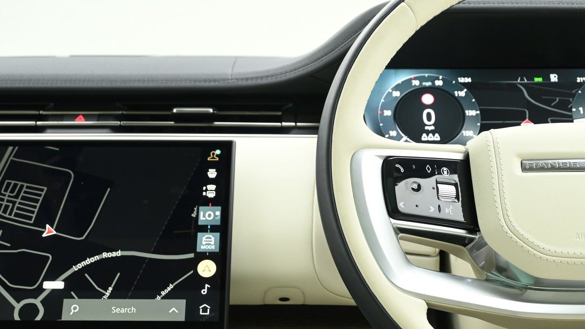 Land Rover Range Rover Image 15